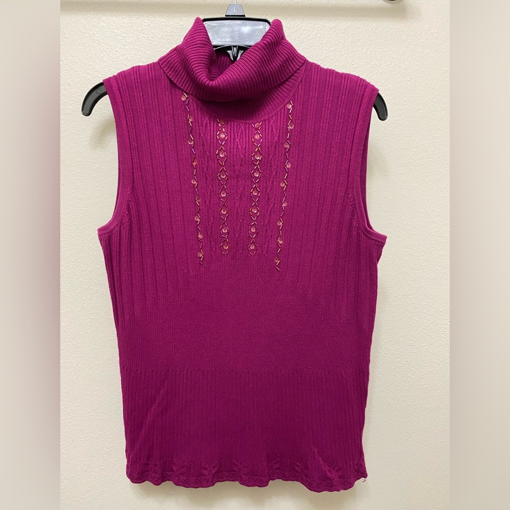 Sleeveless Turtleneck